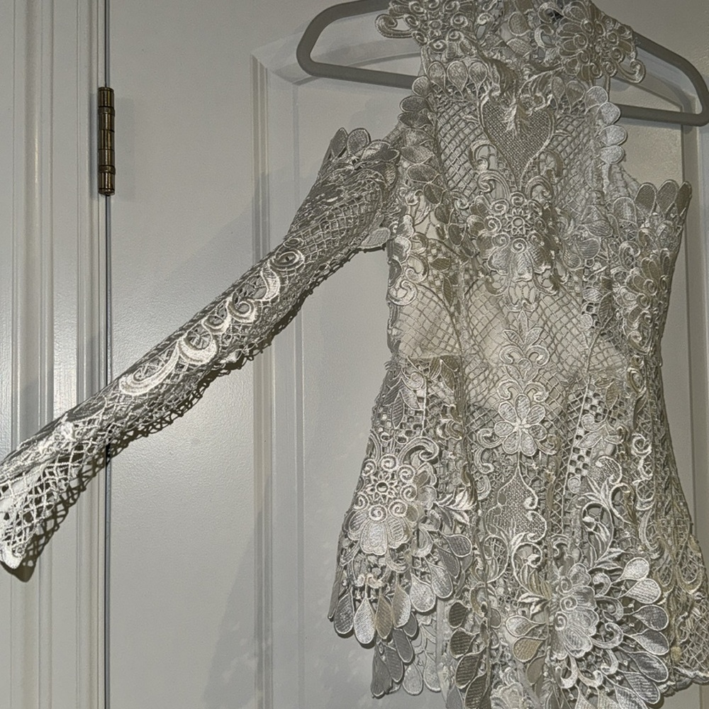 NWOT Thurley long sleeve lace blouse - Picture 3 of 11